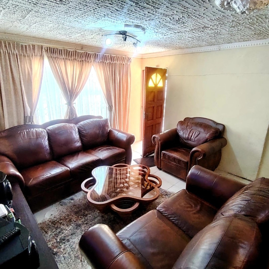 4 Bedroom Property for Sale in Mdantsane Nu 10 Eastern Cape